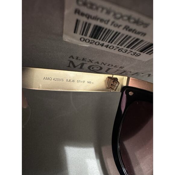 Alexander McQueen AMQ 4251 S 8JEJ6 Oversized Cat Eye Black Sunglasses With Case - Picture 8 of 8